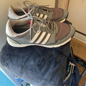 adidas Men's Tech Response